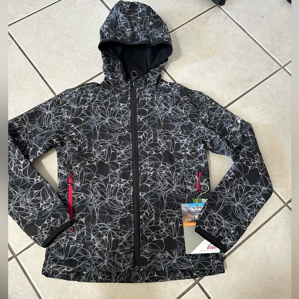 BNWT McKinley rain jacket with liner size small